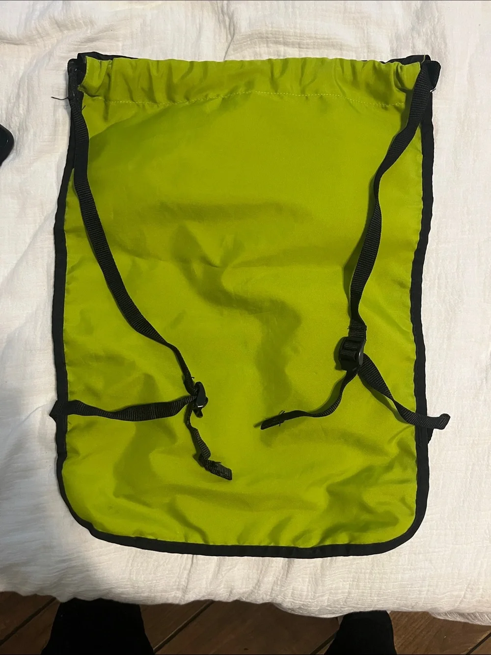 Nike Men's Neon Green and Black Drawstring Backpack